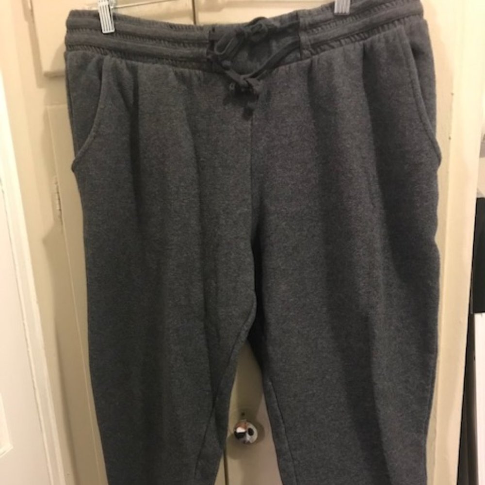 Vintage Fabletics flannel brushed back joggers.